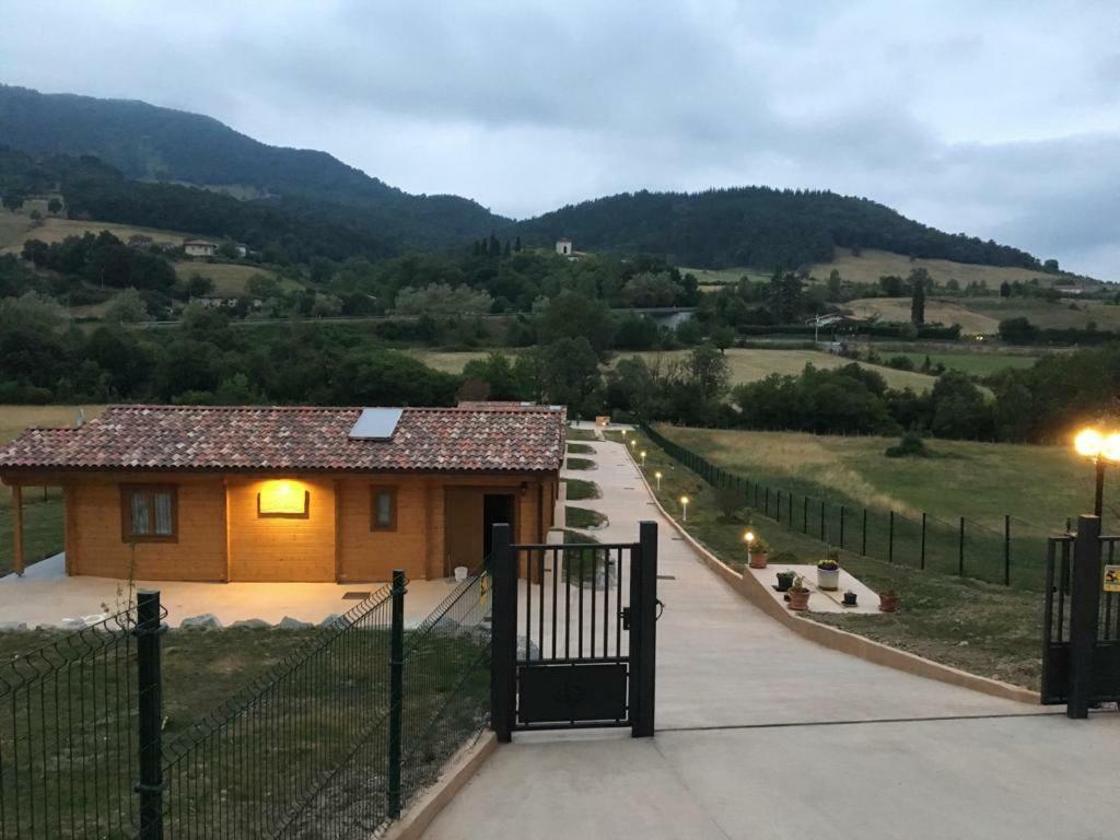 Satia Berri Villa Llanteno Exteriör bild