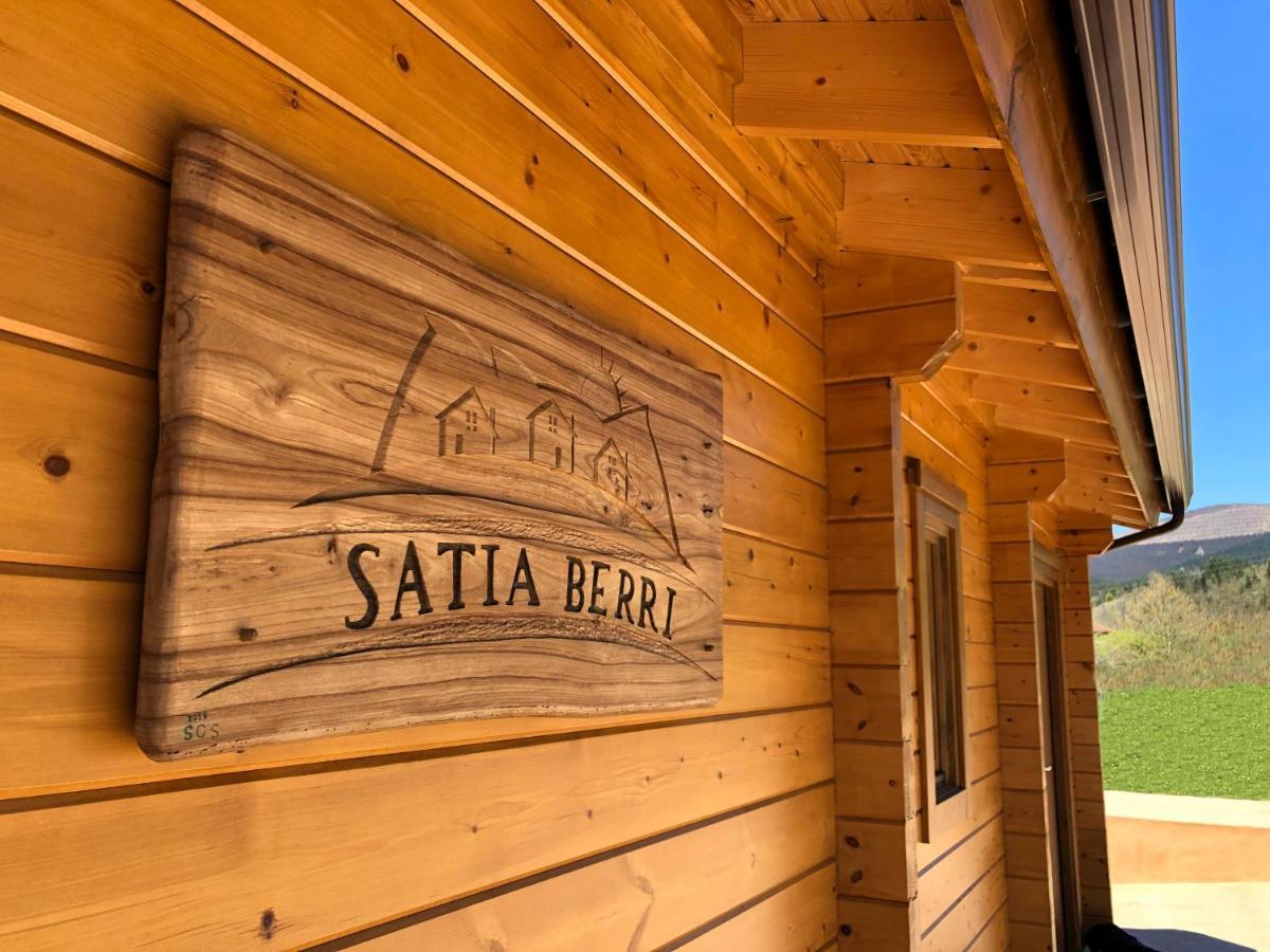 Satia Berri Villa Llanteno Exteriör bild